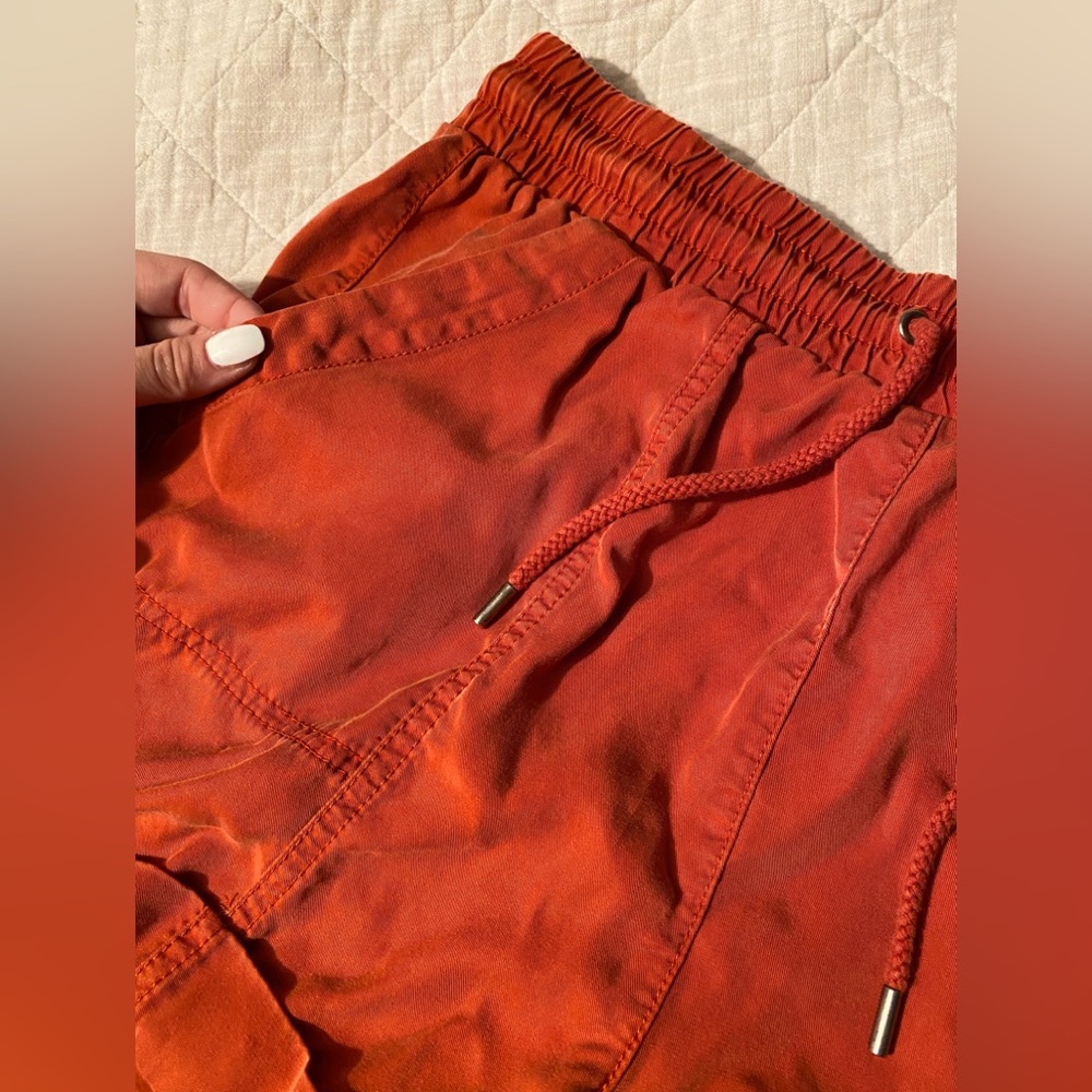 Shorts - Picture 3 of 3